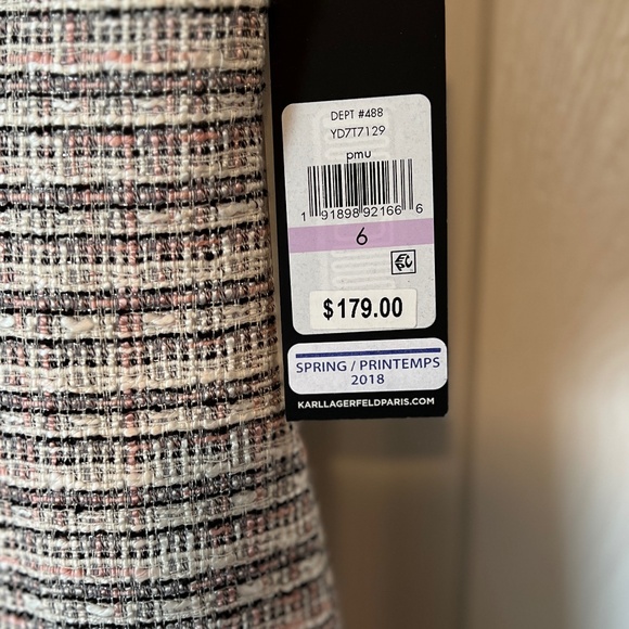 Karl Lagerfeld - Picture 3 of 7